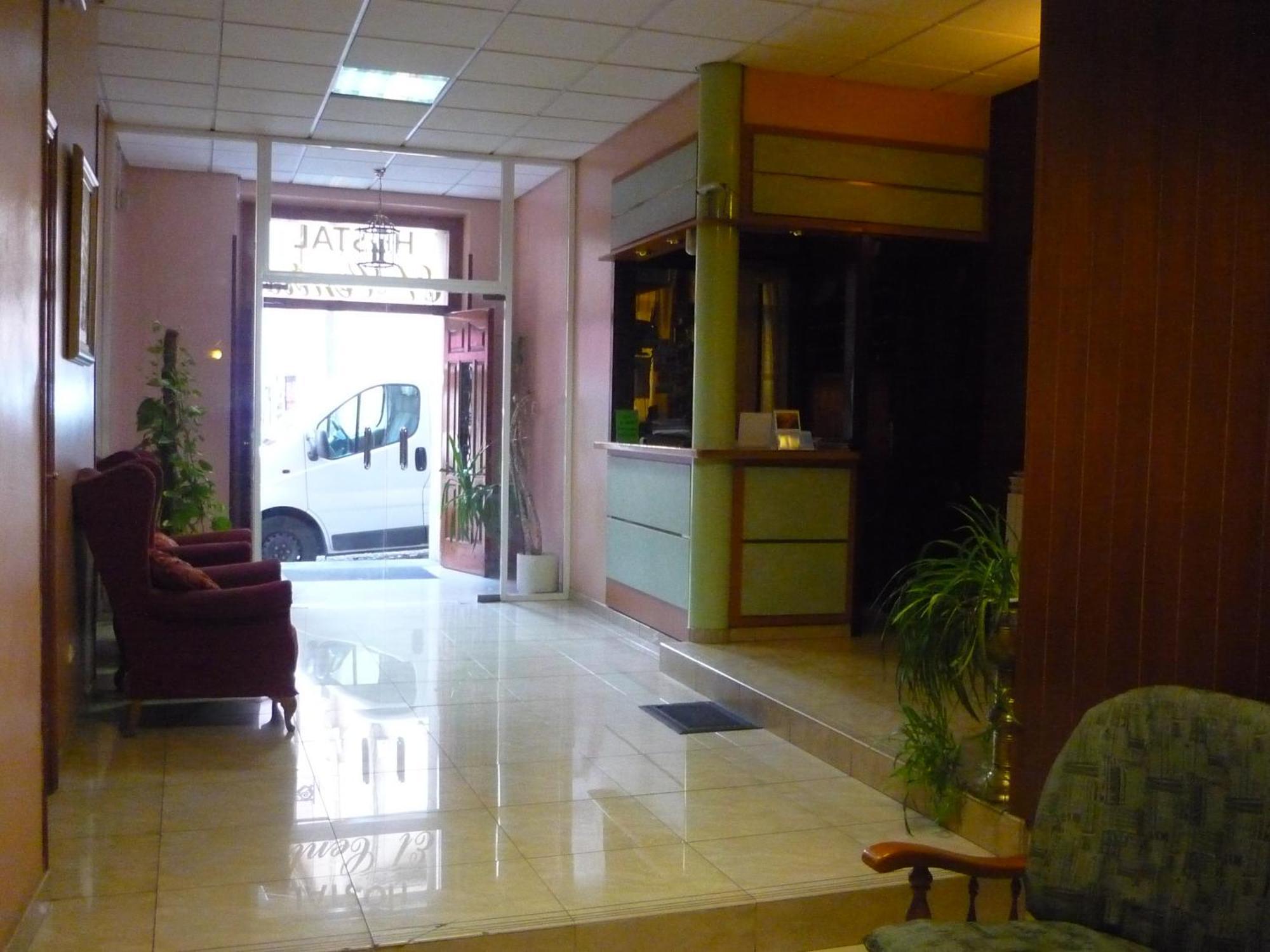 Hostal El Centro อูเอสกา ภายนอก รูปภาพ