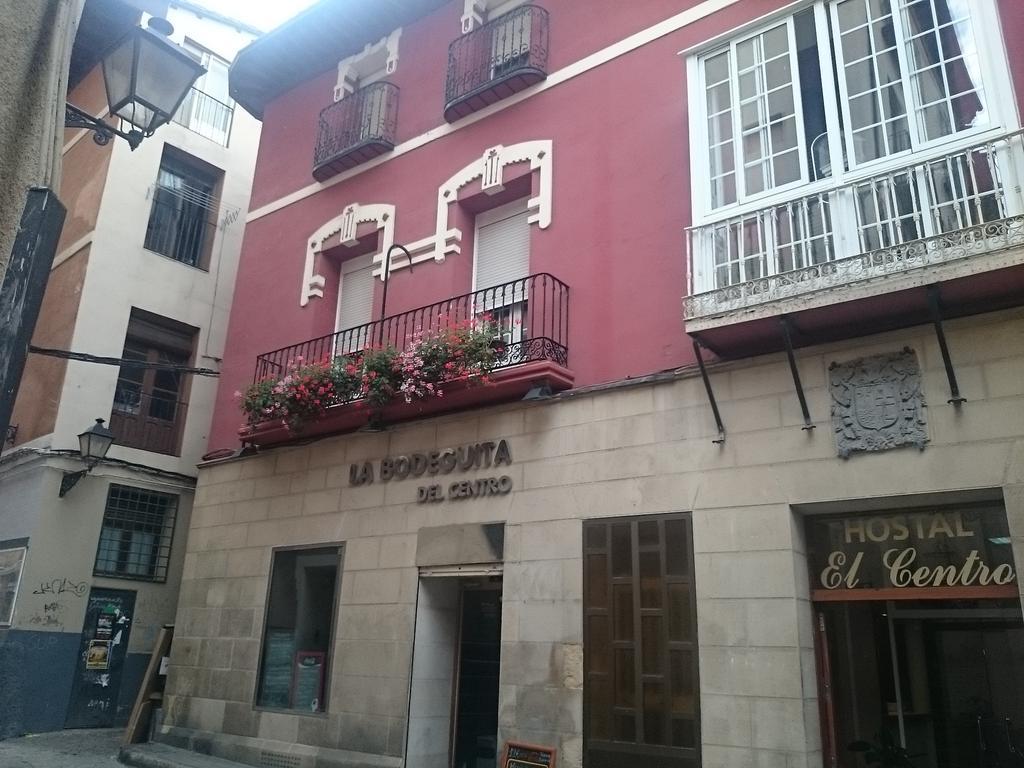 Hostal El Centro อูเอสกา ภายนอก รูปภาพ